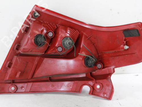 Used Right taillight Right taillight SUZUKI SWIFT III (MZ, EZ) 1.3 DDiS (RS413D) (69 hp) 22813774 22813774