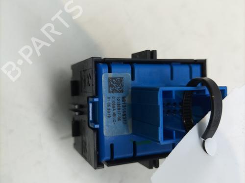 switch-citroen-c5-aircross-a_-2018-26659656 main image