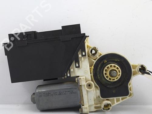 Motor elevalunas delantero derecho VW TOUAREG (7LA, 7L6, 7L7) 2.5 R5 TDI (174 hp) 22826658