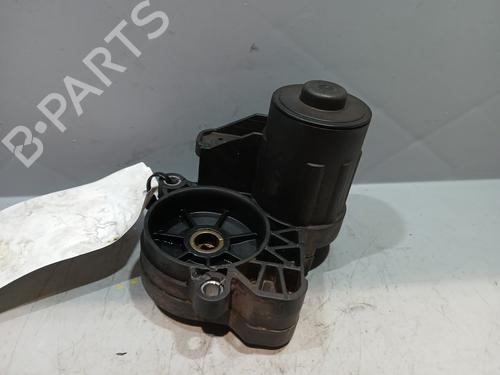 electric-handbrake-audi-q2-gab-gag-2016-29515869 main image