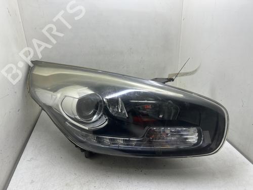Right headlight KIA CARENS IV 1.7 CRDi | BP40611797C29 - Image 2