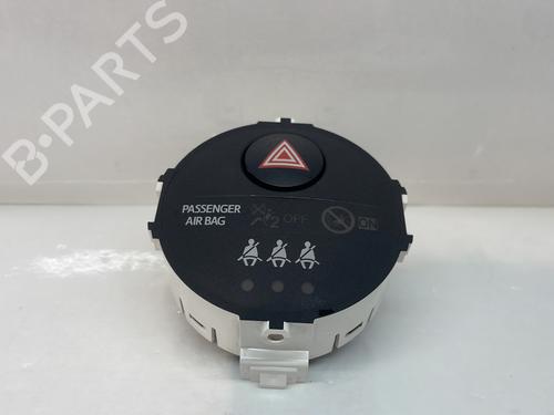 Used Warning switch TOYOTA YARIS (_P13_) 1.3 (NSP130_, NSP130) (99 hp) 30545409
