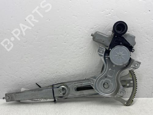 Used Front left window mechanism TOYOTA YARIS (_P13_) 1.3 (NSP130_, NSP130) (99 hp) 32403397