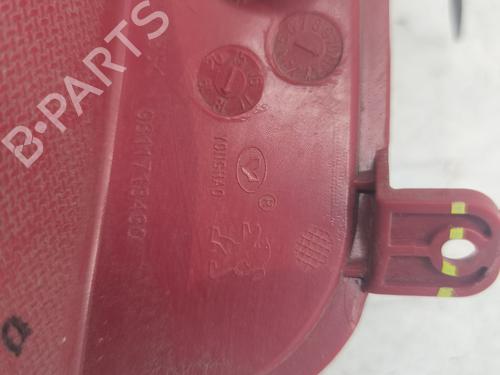 rear-fog-light-citroen-c5-aircross-a_-2018-32853336 main image