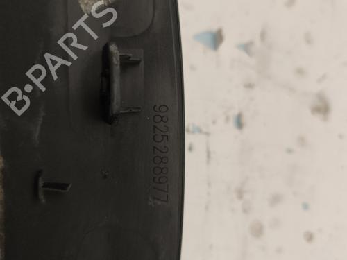 Aba guarda lamas frente esquerda Aba guarda lamas frente esquerda PEUGEOT 3008 II SUV (MC_, MR_, MJ_, M4_) 1.6 THP 165 (M45GYW, M45GZW, M45GYV) (165 hp) 33737353 33737353