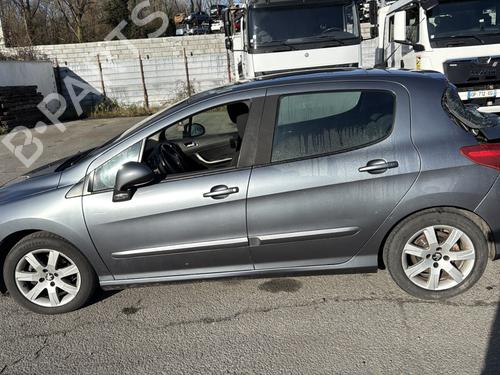 Brugte PEUGEOT 308 I (4A_, 4C_) 1.6 HDi (92 hp) 4414138