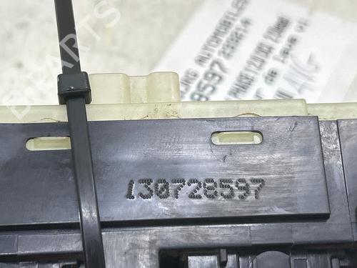 Left front window switch RENAULT KOLEOS I (HY_) 2.0 dCi 4x4 (HY0K) | BP38326776I27 - Image 3
