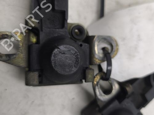 Used Tailgate lock Tailgate lock RENAULT ESPACE II (J/S63_) 2.1 TD (J63E) (90 hp) 33127047 33127047