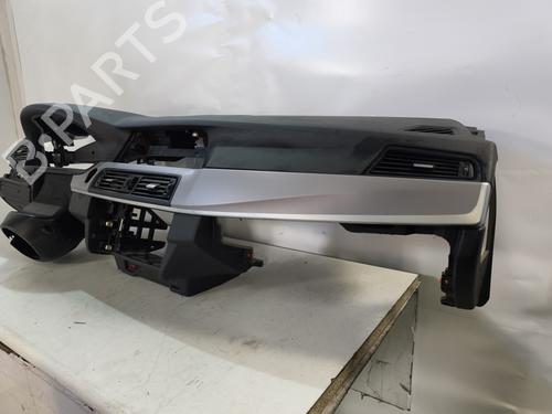 Dashboard BMW 5 (F10) 530 d xDrive | BP28963340C46 - Image 5
