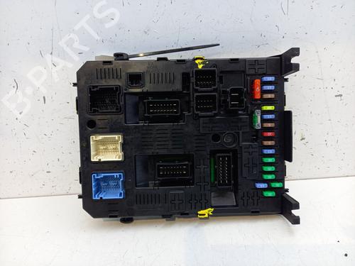 Used Fuse box PEUGEOT 3008 I MPV (0U_) 1.6 HDi (112 hp) 27558641