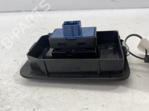 Interrupteur de vitre avant droite FIAT QUBO (225_) 1.3 D Multijet (225CXB1A, 225AXB1A, 225CXB11, 225AXB11,... | BP22832809I26 