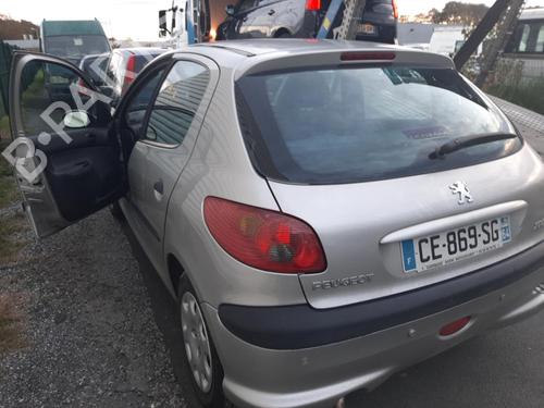 Fuse box PEUGEOT 206 Hatchback (2A/C) 1.4 HDi eco 70 | BP22836997E1 