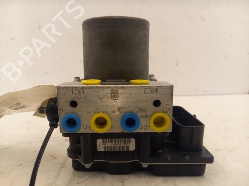 Used ABS pump PEUGEOT 5008 (0U_, 0E_) 2.0 HDi 150 / BlueHDi 150 (150 hp) 23830742