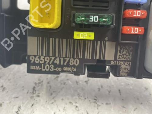 Used Fuse box Fuse box CITROËN C3 I (FC_, FN_) 1.4 HDi (68 hp) 22841006 22841006