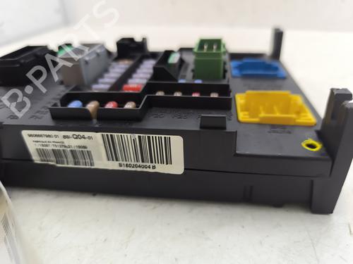 Fuse box CITROËN C4 II (NC_) 1.6 HDi 90 | BP27888605E1