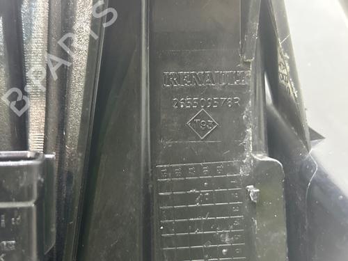Used Right taillight Right taillight RENAULT MEGANE IV Hatchback (B9A/M/N_) 1.2 TCe 130 (B9MR) (130 hp) 39727452 39727452