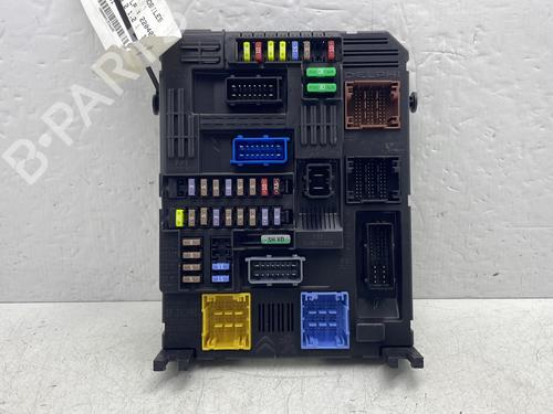 Used Fuse box PEUGEOT 2008 II (UD_, US_, UY_, UJ_, UR_, UC_) 1.2 PureTech 130 (USHNS, URHNS) (130 hp) 22839571