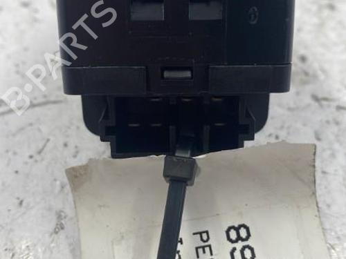Used Switch PEUGEOT 206 Hatchback (2A/C) 1.4 i (75 hp) 22837166