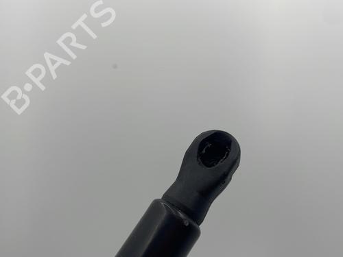 tailgate-lift-support-toyota-yaris-_p21_-_pa1_-_ph1_-2020-37732308 main image