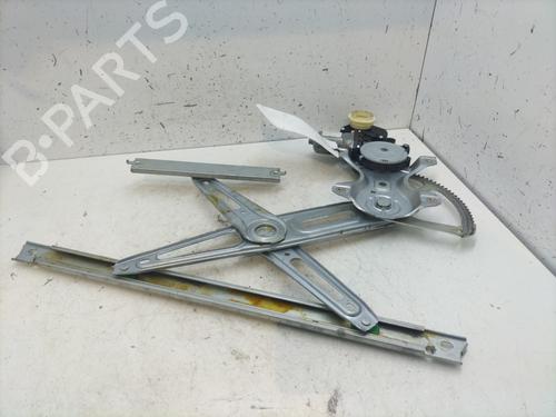 Used Front left window mechanism TOYOTA YARIS (_P13_) 1.5 Hybrid (NHP130_, NHP130) (101 hp) 28328584