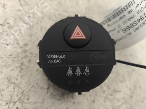 Used Warning switch Warning switch TOYOTA YARIS (_P13_) 1.3 (NSP130_, NSP130) (99 hp) 24322784 24322784