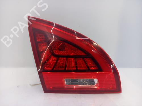 left-tailgate-light-kia-venga-yn-2010-2011-2012-2013-2014-2015-2016-2017-2018-2019-33011650 main image