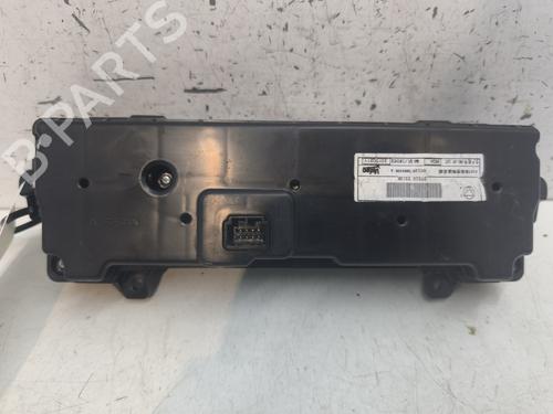 climate-control-renault-kadjar-ha_-hl_-2015-28064984 main image