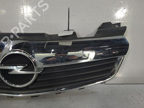 Used Grille OPEL ZAFIRA / ZAFIRA FAMILY B (A05) 1.9 CDTI (M75) (120 hp) 22829579