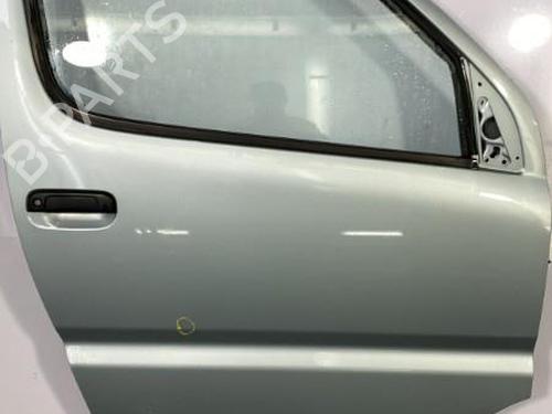 Right front door TOYOTA HIACE IV Van (__H1_, __H2_) 2.4 TD 4WD (LXH18, LXH28) | BP22833180C3 
