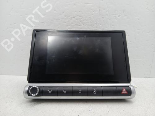 display-citroen-c4-cactus-2014-31960007 main image