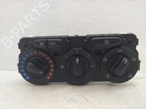 climate-control-opel-corsa-e-x15-2014-32235141 main image
