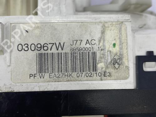 Used Climate control Climate control RENAULT CLIO III (BR0/1, CR0/1) 1.5 dCi (BR17, CR17) (86 hp) 22828804 22828804