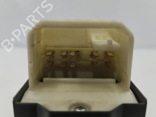 Used Switch TOYOTA YARIS (_P9_) 1.4 D-4D (NLP90_, NLP90R) (90 hp) 22828901