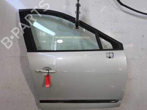 Used Right front door RENAULT SCÉNIC III (JZ0/1_) 1.5 dCi (110 hp) 26911534