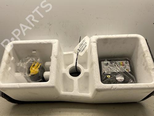 Used Jack Kit DACIA SANDERO II [2012-2025]  27931098