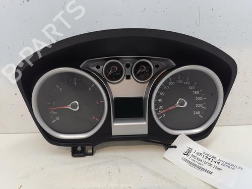 Used Instrument cluster FORD KUGA I 2.0 TDCi (136 hp) 28181056