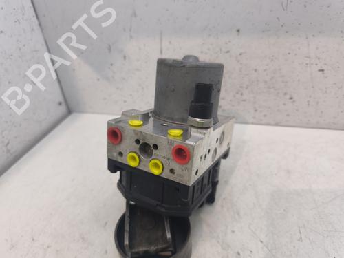 Used ABS pump TOYOTA AVENSIS (_T25_) 2.0 D-4D (CDT250_, CDT250R) (116 hp) 27931131