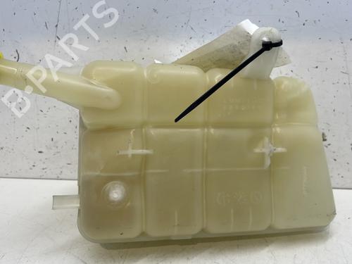 expansion-tank-renault-megane-iv-hatchback-b9amn_-2015-26957508 main image