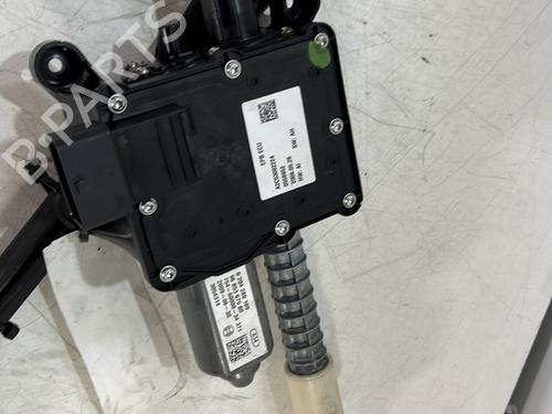 electric-handbrake-citroen-c4-picasso-i-mpv-ud_-2006-2007-2008-2009-2010-2011-2012-2013-2014-2015-29222508 main image