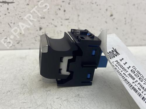 Switch PEUGEOT 3008 II SUV (MC_, MR_, MJ_, M4_) 1.2 THP/ PureTech 130 (MRHNSM, MRHNSU, MRHNSJ, MRHNYW,... | BP28441043I30 