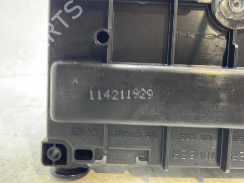 Fuse box PEUGEOT 308 I (4A_, 4C_) 1.6 HDi | BP29894173E1 