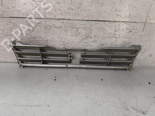 Used Grille Grille 37732123 37732123