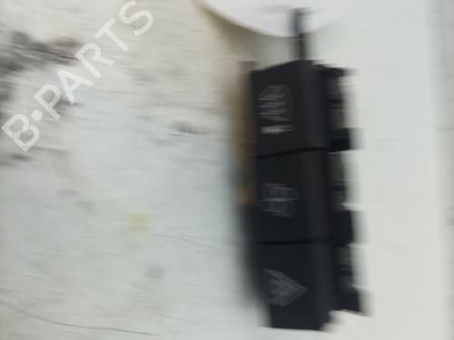 Used Warning switch CITROËN AMI (9A_) Electric (9AZ2CA) (8 hp) 28328198