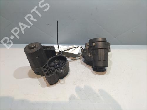 Used Electric handbrake VW GOLF VII (5G1, BQ1, BE1, BE2) 1.4 TSI (150 hp) 29388605