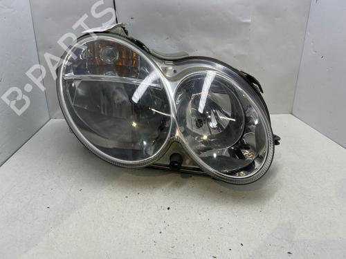 Used Right headlight Right headlight MERCEDES-BENZ CLK (C209) CLK 220 CDI (209.308) (150 hp) 35886020 35886020