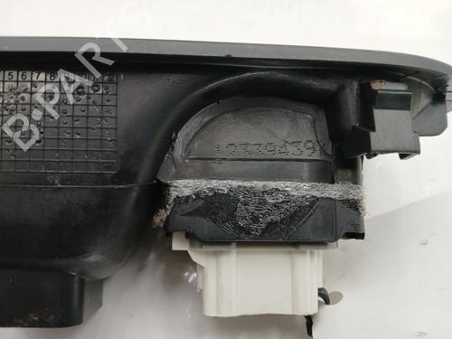 Used Left front window switch Left front window switch RENAULT MEGANE II (BM0/1_, CM0/1_) [2001-2012] 33561500 33561500