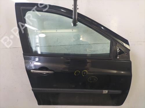 Dør højre fortil RENAULT CLIO III (BR0/1, CR0/1) 1.5 dCi (C/BR0G, C/BR1G) (68 hp) 31987914