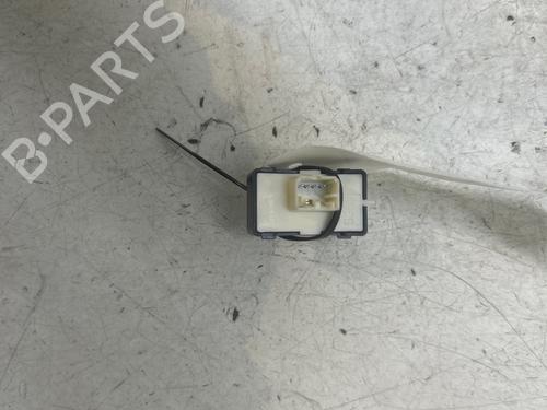 Used Right front window switch Right front window switch JEEP RENEGADE SUV (BU, B1, BV) 1.6 CRD (120 hp) 39663857 39663857