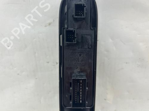 Used Left front window switch Left front window switch PEUGEOT 3008 I MPV (0U_) [2009-2017] 34527063 34527063