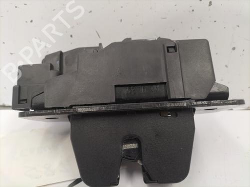 Used Tailgate lock PEUGEOT 3008 II SUV (MC_, MR_, MJ_, M4_) 1.2 THP/ PureTech 130 (MRHNSM, MRHNSU, MRHNSJ, MRHNYW,... (131 hp) 22846866